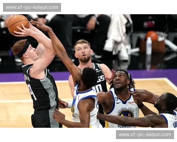 跨越时代的巅峰对决：为何“骑士vs勇士nba录像”依旧是篮球迷心中的圣经？